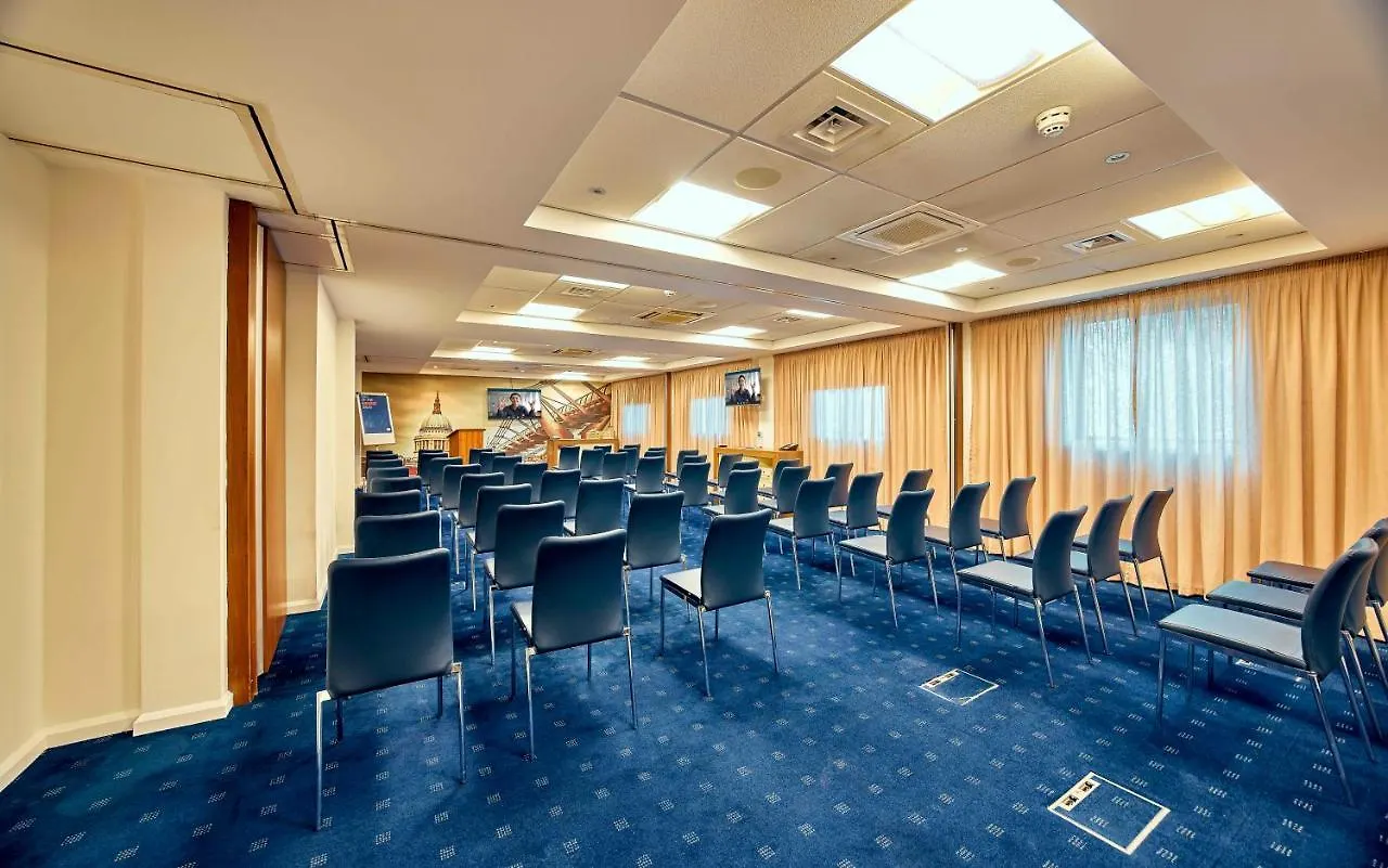 Holiday Inn Express London Stratford By Ihg Hotel
